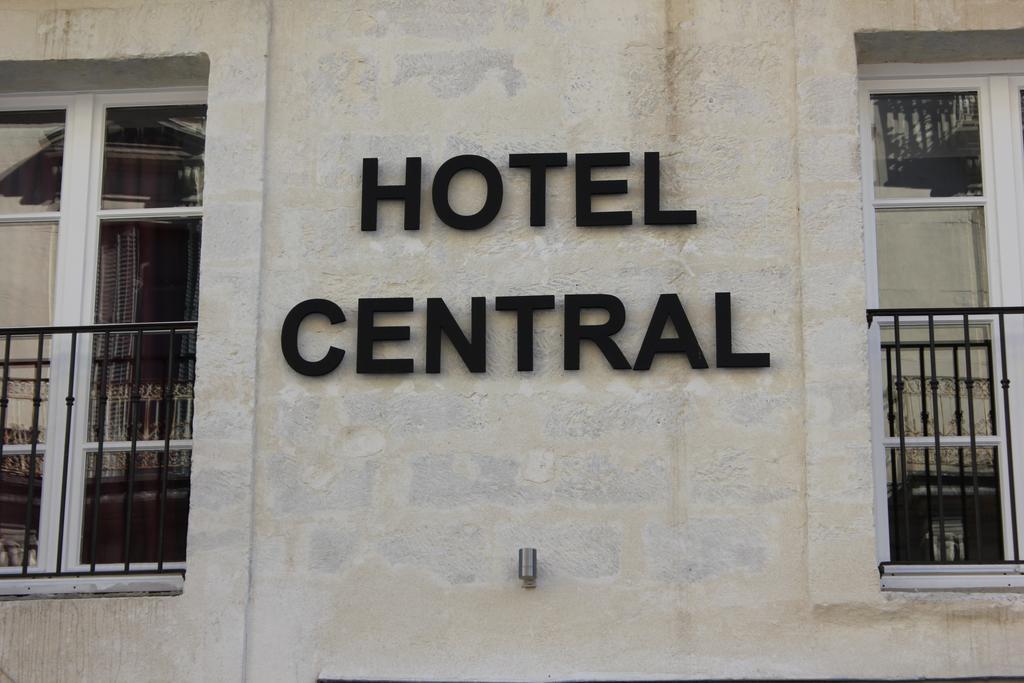 Hotel Central Авиньон Екстериор снимка