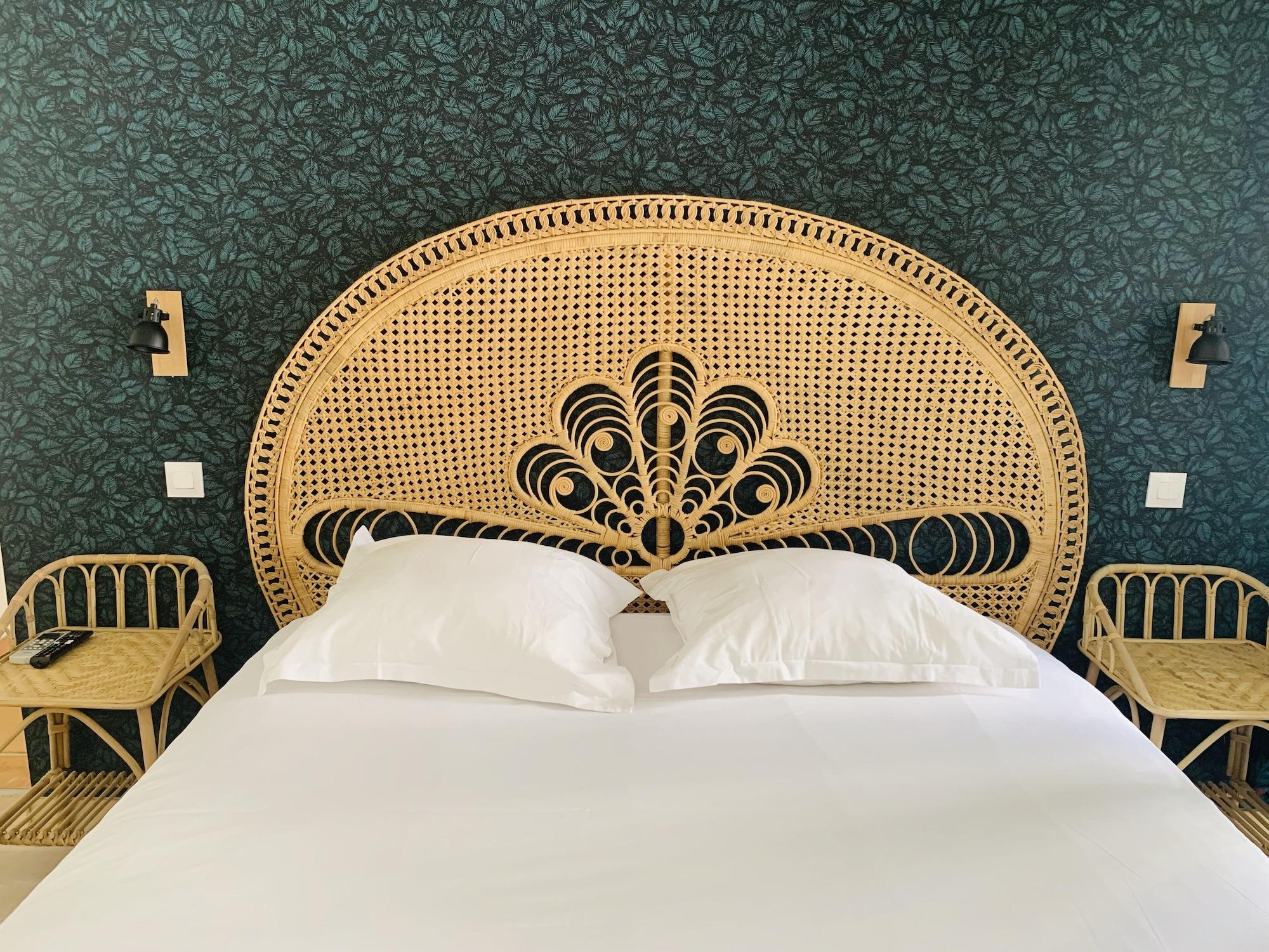 Hotel Central Авиньон Екстериор снимка