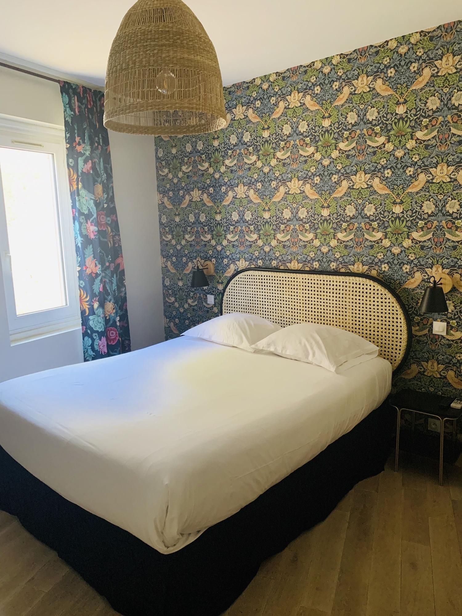 Hotel Central Авиньон Екстериор снимка