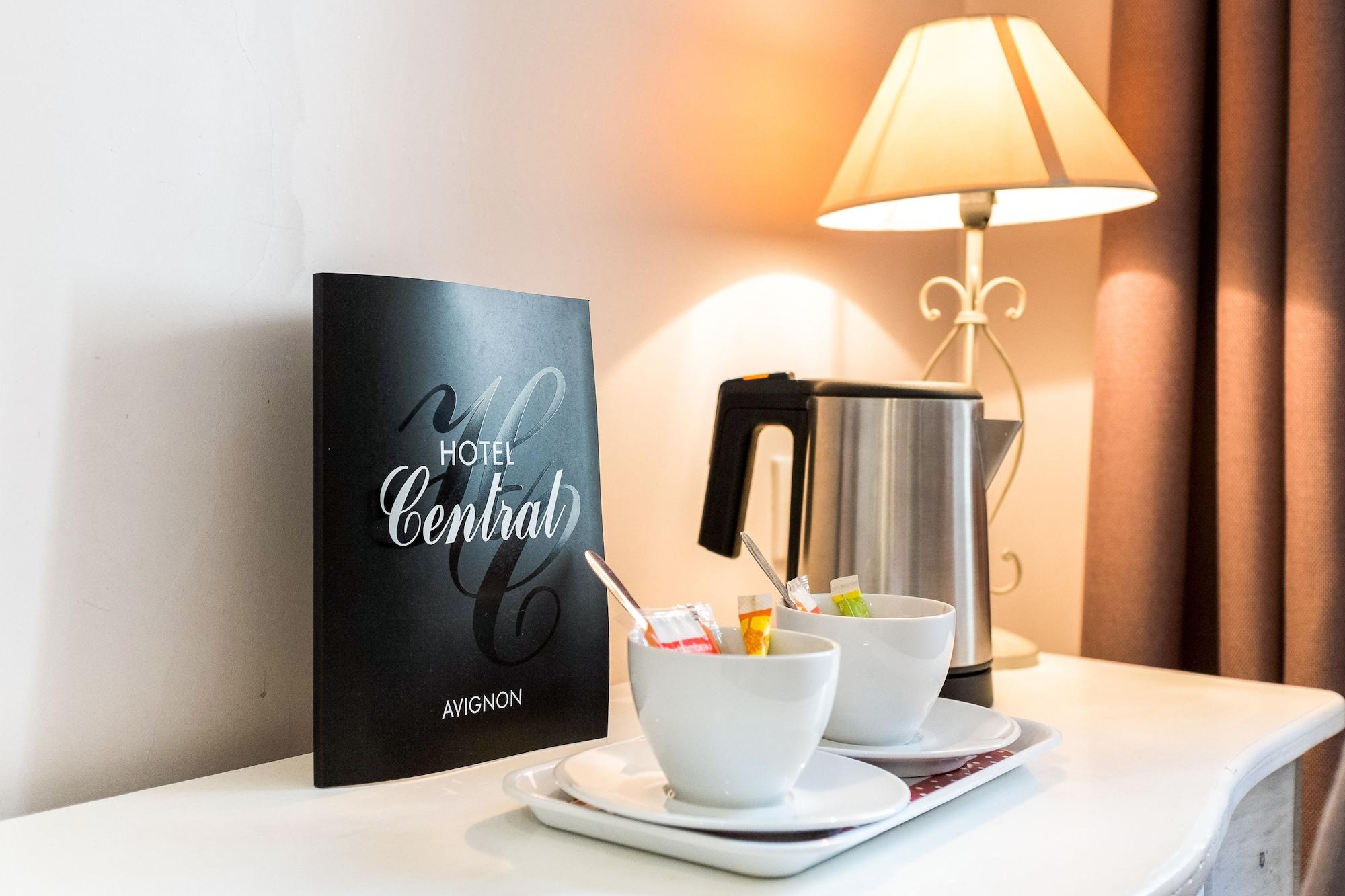 Hotel Central Авиньон Екстериор снимка