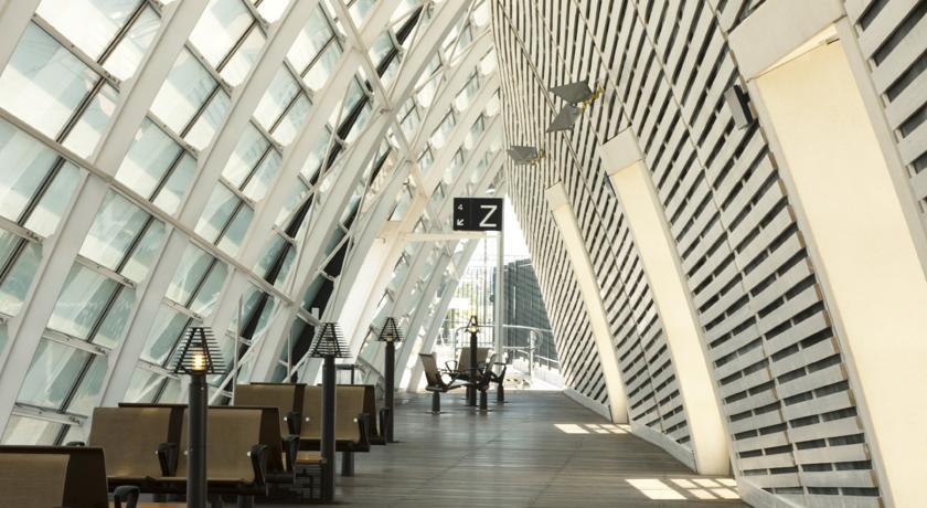 Hotel Central Авиньон Екстериор снимка
