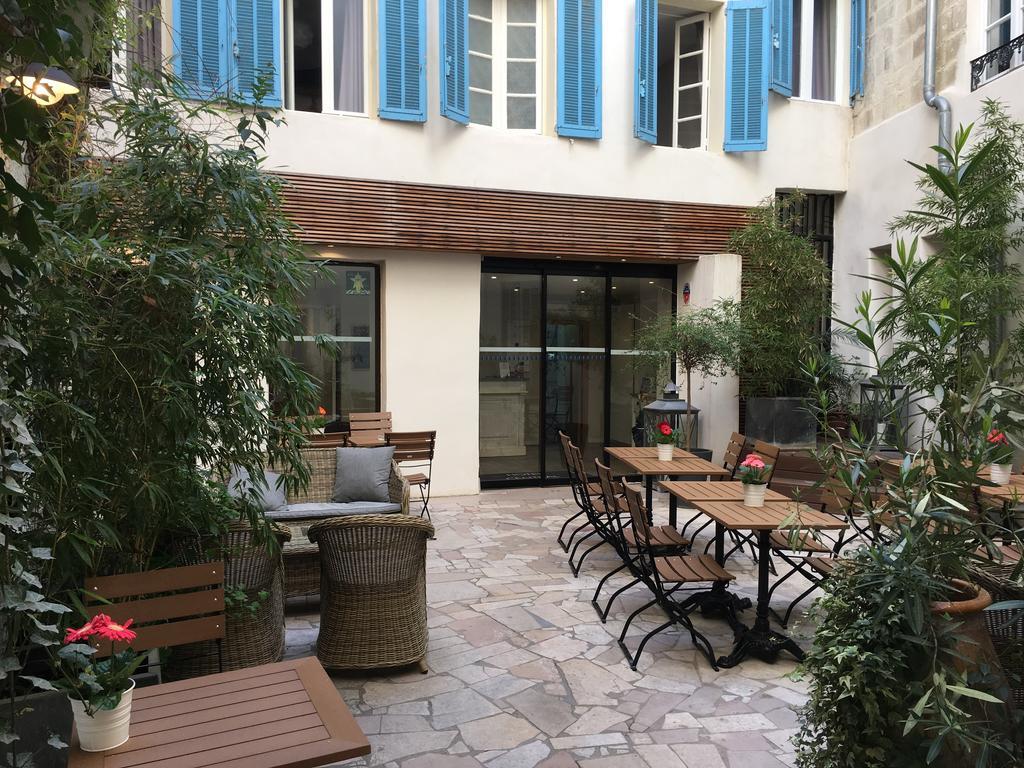 Hotel Central Авиньон Екстериор снимка